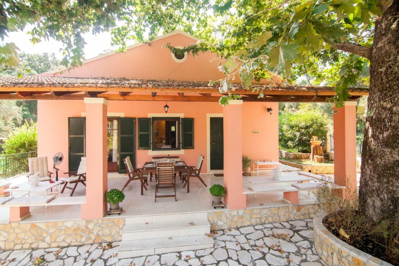 Villa Magia Ipsos Exterior photo